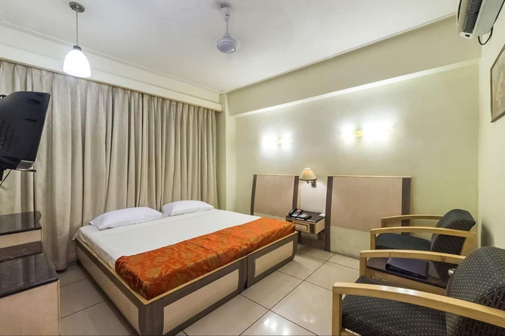 Hotel Komfort Terraces Bangalore Exteriör bild